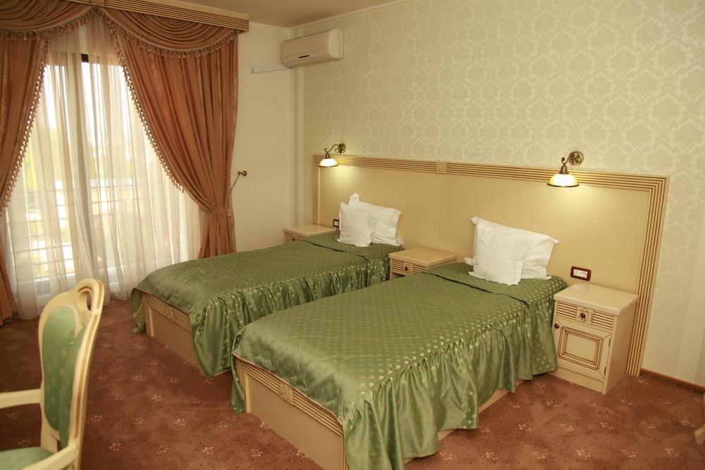 Majestic Hotel&Restaurant Jassy Zewnętrze zdjęcie